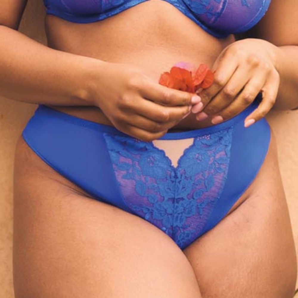 NEW Sculptresse by Panache Josephine Lace Mesh Thong Panty 10859 Cobalt Latte